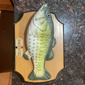 Big Mouth Billy Bass- Twas the Night Before Christmas (1999)